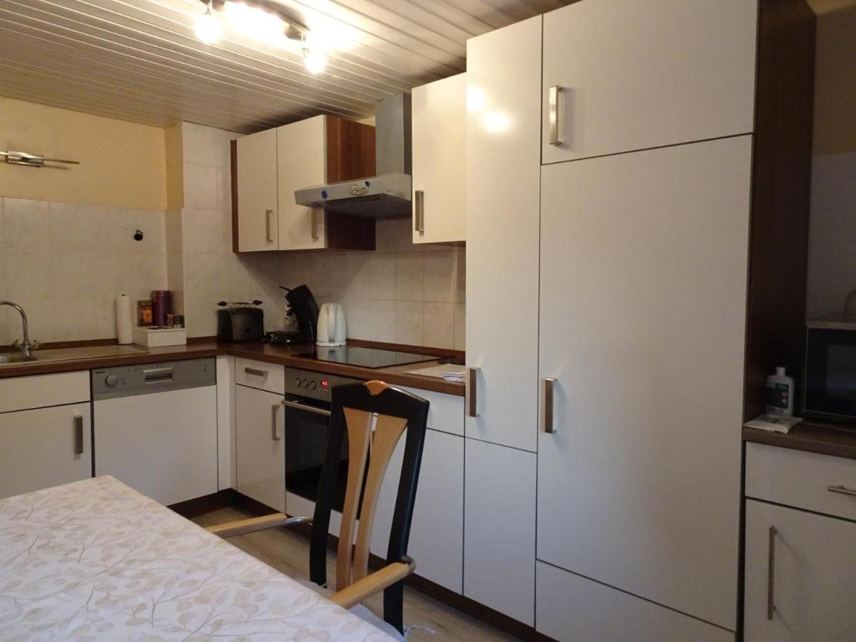 Ferienwohnung Im Gruenen Mit Balkon ヘルデッケ エクステリア 写真