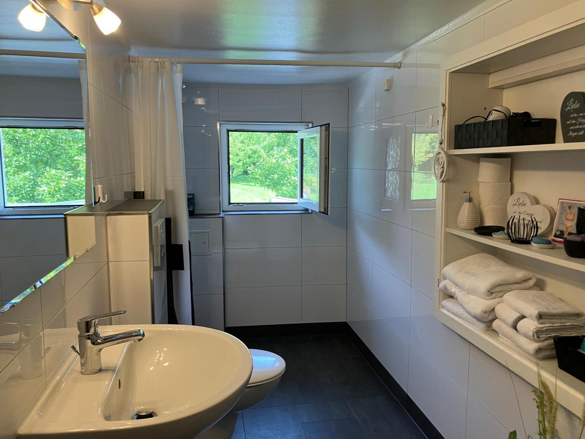 Ferienwohnung Im Gruenen Mit Balkon ヘルデッケ エクステリア 写真